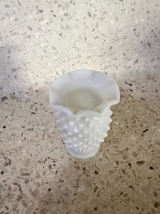Fenton-Milk-Glass-Hobnail-Vase-second-image