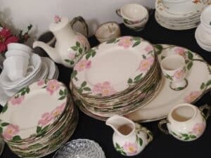 Franciscan-Desert-Rose-Dinnerware-Set
