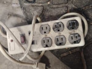 Generic-Outlet-Surge-Protector-Power-Strip-1