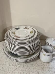 Gibson-Housewares-Festival-Pattern-Dinnerware-Set-third-image