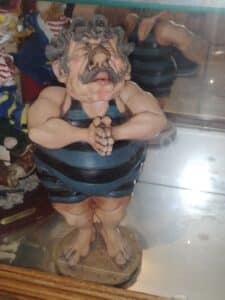 Guillermo-Forchino-The-Swimmer-Figurine-1