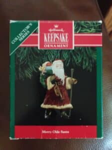 Hallmark-Keepsake-Merry-Olde-Santa-Ornament-second-in-Series-1
