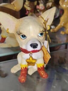Hottie-Chihuahua-Figurine-with-Hottie-Pendant-and-Boots-1