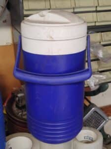 Igloo-Legend-Gallon-Beverage-Cooler-1