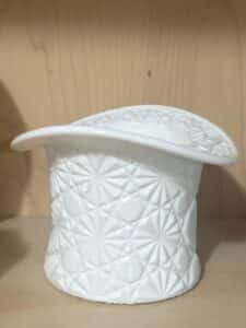 Imperial-Glass-Daisy-and-Button-Top-Hat