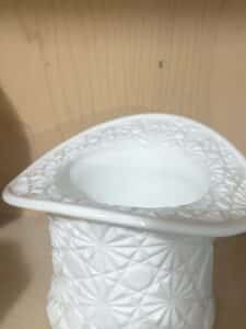 Imperial-Glass-Daisy-and-Button-Top-Hat-second-image