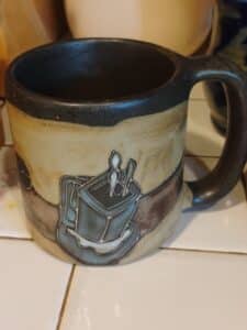 Mara-Stoneware-Mug-with-Mug-Motif-1