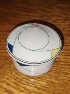 Pietra-Dura-Inlaid-Marble-Trinket-Box-second-image-1