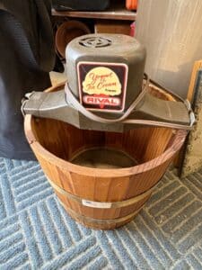 Rival-Ice-Cream-Yogurt-Freezer-Model-Qt.-with-Cedar-Bucket-1
