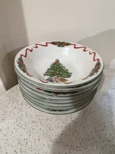 Tabletops-Unlimited-Holly-Ribbon-or-Soup-Bowls