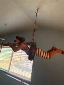 VTG-Jun-Asilo-Style-Hanging-Swimming-Diving-Clown-Sculpture-third-image