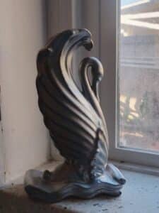 Vintage-Art-Deco-Swan-Figurine