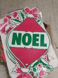 Vintage-Beistle-Style-Die-Cut-Christmas-Noel-Ornament-Sign