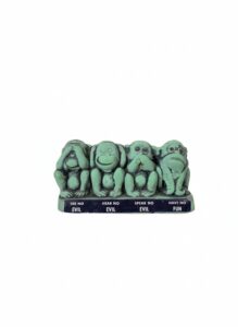 Vintage-Cal-Themes-Inc.-Four-Wise-Monkeys-Chalkware-Figurine