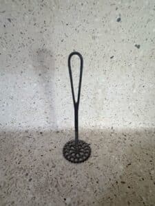 Vintage-Cast-Iron-Potato-Masher