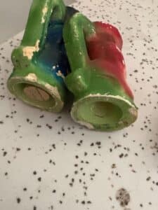 Vintage-Chalkware-Figural-Salt-and-Pepper-Shakers-third-image