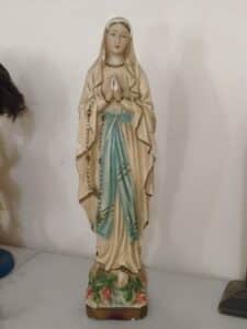 Vintage-Chalkware-Statue-of-Our-Lady-of-Lourdes
