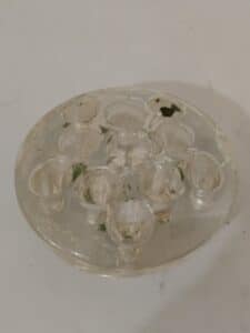 Vintage-Clear-Glass-Flower-Frog