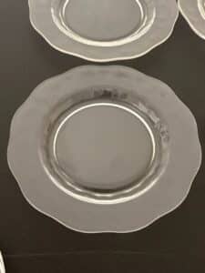 Vintage-Clear-Glass-Scalloped-Edge-Plates-second-image
