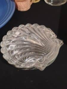 Vintage-Clear-Glass-Shell-Dish
