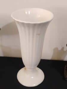 Vintage-E.O.-Brody-Co.-Ribbed-Milk-Glass-Pedestal-Vase