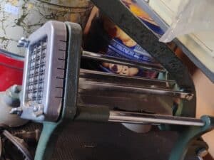 Vintage-EKCO-French-Fry-Cutter
