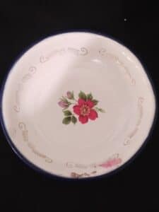 Vintage-Enamelware-Floral-Bowl