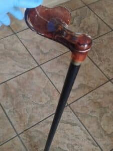 Vintage-Faux-Amber-Resin-Palm-Grip-Walking-Stick