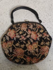 Vintage-Floral-Tapestry-Handbag