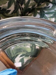 Vintage-French-Pressed-Glass-Ashtray-third-image