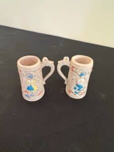 Vintage-German-Style-Beer-Stein-Salt-and-Pepper-Shakers-second-image