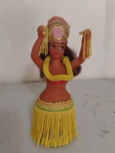 Vintage-Hawaiian-Hula-Girl-Dashboard-Doll
