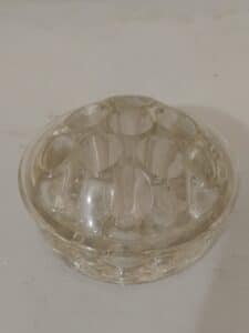 Vintage-Hole-Clear-Pressed-Glass-Flower-Frog