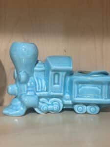 Vintage-Pottery-Train-Engine-Planter
