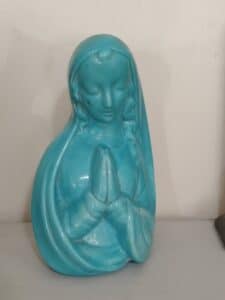 Vintage-Royal-Haeger-Turquoise-Praying-Madonna-Planter