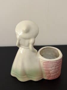 Vintage-Shawnee-Pottery-Southern-Belle-at-the-Well-Planter-second-image