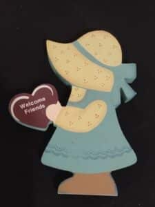 Vintage-Sunbonnet-Sue-Welcome-Friends-Wood-Cutout