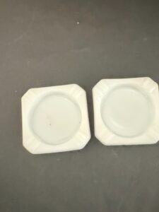 Vintage-White-Milk-Glass-Square-Ashtray-Set