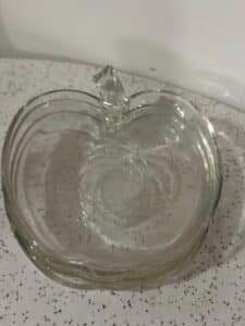Vtg-Hazel-Atlas-Orchard-Glass-Apple-Snack-Plates-Saucers