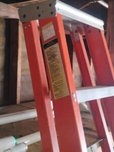 Werner-Foot-Fiberglass-Step-Ladder