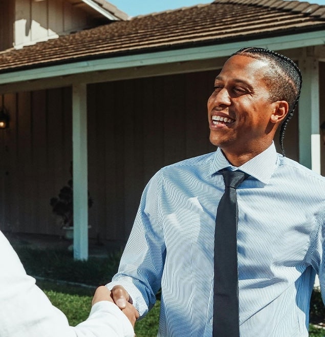 A professional recommending Blue Moon estate sale services.