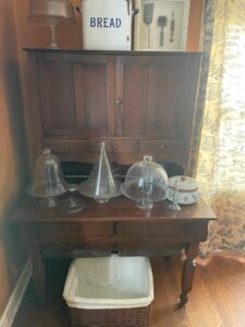 Blue Moon Park Avenue Sale - Antique, vintage and rustic collectables plus ladies fashion!